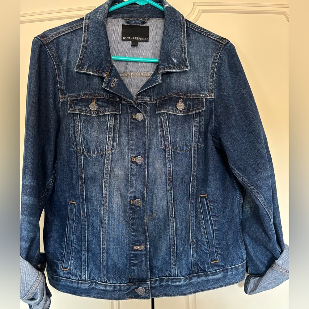 BR denim jacket. Hardly worn and in great shape